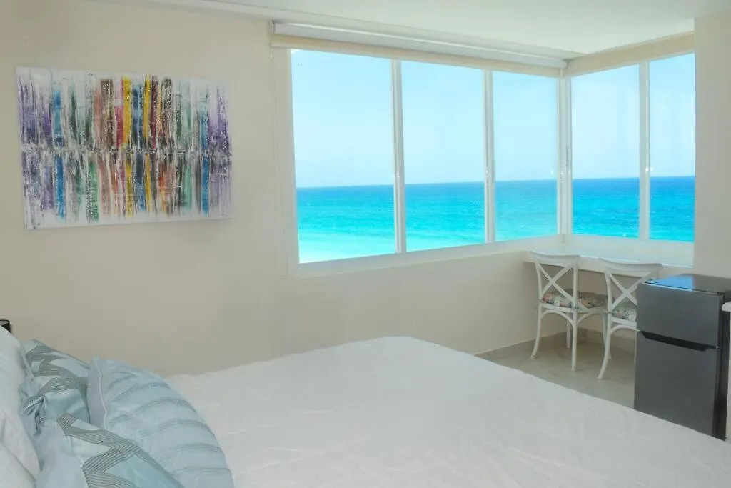 Ocean Front, Beautifull Beach, Studio 3C Cancun Apartment